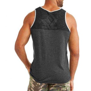 Débardeur tricoté color block pour homme avec poche poitrine, col rond, sans manches, respirant, design uni, style décontracté, coupe musclée - Product Image 2