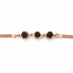 Bracelet chaîne en or 18 carats avec trois pierres d'onyx noir, finition polie, bijou minimaliste en pierres précieuses, idéal pour femme, usage quotidien, cadeau de fête - Product Image 3