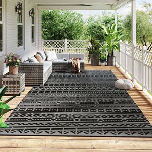 Tappeto da Esterno Reversibile Nero e Grigio con Motivo Geometrico 9FT X 18FT, Impermeabile in Plastica Intrecciata con Borsa per il Trasporto - Product Image 2