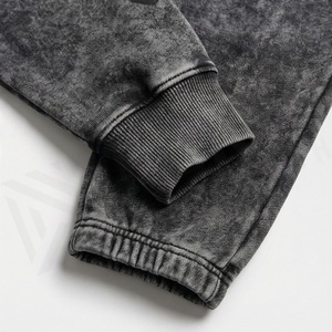 Conjunto de chándal de dos piezas para hombre, estilo vintage, oversize, con logo personalizado en puff print, sudadera con capucha y pantalón jogger con lavado ácido, ideal para gimnasio. - Product Image 6