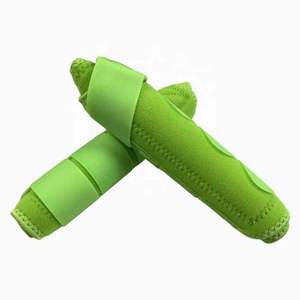 Botas de lujo flexibles de algodón y cuero para caballos, protección duradera para las patas, soporte para tendones y nudillos, logotipo personalizado - Product Image 6