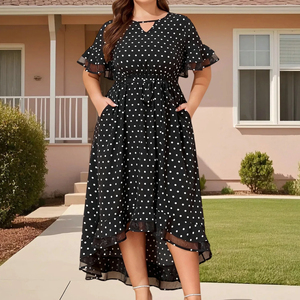 Robe de soirée maxi élégante, design raffiné, idéale pour les dîners formels et les occasions spéciales. - Product Image 3