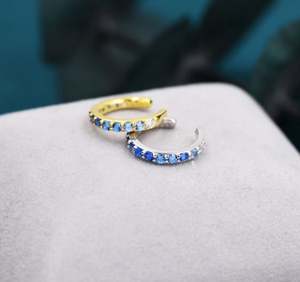 Manchette d'oreille saphir bleu ombré en argent sterling ou or, sans perçage, boucles d'oreilles minimalistes, manchette d'oreille bleue en CZ - Product Image 4