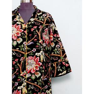 เดรสเชิ้ตผ้าฝ้ายแท้ 100% คอวี แขน 3/4 ติดกระดุมด้านหน้า สไตล์เซ็กซี่เข้ารูปทรงบอดี้คอน เหมาะสำหรับงานกลางคืน งานทางการ ลายดอกไม้ ระบายอากาศได้ดี - Product Image 2