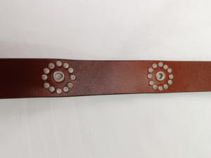 Cinturón Vaquero Occidental de Cuero Genuino con Hebilla de Aleación con Anillo en D y Tachuelas, Estilo Vintage Occidental, Ancho Personalizable de 40-50 Pulgadas de Largo - Product Image 2