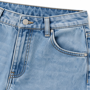 Jeans de Mujer de Cintura Alta, Corte Relajado, Color Azul Claro, con Paneles Pintados y Detalles de Aberturas - Product Image 4