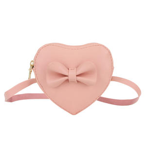 Mini bolso cruzado, adecuado para niñas y niños, monedero, ligero y portátil, diseño con solapa, decoración con lazo, forma de corazón - Product Image 1