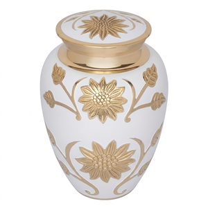 Urnas de Cremación para Adultos de Latón Duradero con Hermoso Diseño Decorativo Dorado, Urnas Funerarias de Metal con Acabado en Color Negro para Cenizas Humanas - Product Image 6