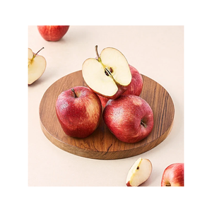 Pommes rouges fraîches de qualité supérieure, sucrées, croustillantes et juteuses, pour la vente en gros, au détail et l'exportation - Product Image 4