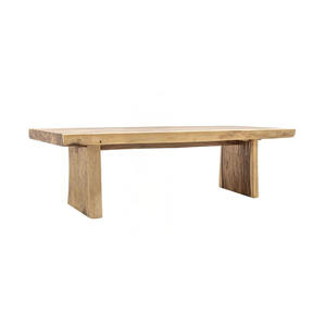 Table rectangulaire en bois de suar avec finition couleur bois naturel pour une utilisation intérieure et extérieure. - Product Image 5