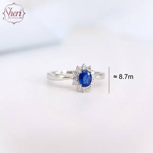 แหวนเพชรพลอยรูปไข่ไดอาน่าประดับไพลินและเพชรทรงรัศมี ทองคำขาว 18K สำหรับผู้หญิง จากเชอรี จิวเวลส์ - Product Image 2