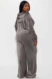 <b>Women</b> <b>Grey</b> Velour Cropped Hoodie & Jogger Set Full Sleeve Zipper Closure Loose Fit Solid Color <b>Tracksuit</b> Casual Wear Style - Product Image 4