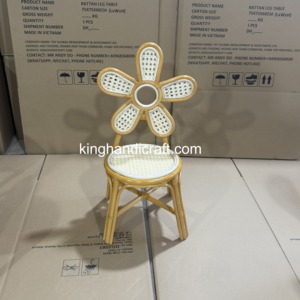 Silla Infantil de Ratán Natural Hecha a Mano para Alquiler en Eventos, Bodas, Fiestas de Cumpleaños, Decoración, Fotografía - Product Image 3