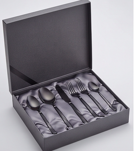 Ensemble de couverts en acier inoxydable noir, cuillères et fourchettes finition miroir, parfait pour la table, les hôtels et la restauration. - Product Image 6