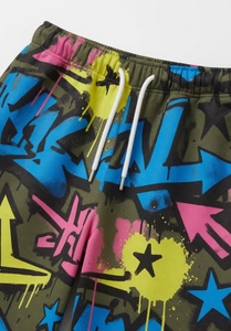 Shorts de mezclilla ajustados desgastados para mujer, estilo sexy, moderno, casual, con efecto destruido, look de moda. - Product Image 4