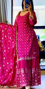 ชุดคุर्ติผ้าไหมชินนอนคุณภาพส่งออก พร้อมผ้าคลุมไหล่ สำหรับงานสังสรรค์ในครอบครัวและงานกลางคืน มีจำหน่ายแล้ว - Product Image 2