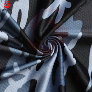 Hoodie de pêche personnalisé UPF 50+ anti-UV léger, fabricant de hoodies de pêche par sublimation. - Product Image 2