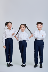 Chemise d'école en tricot polyester blanc personnalisée FMF Factory pour les étudiants |   Uniforme à manches courtes prêt à être expédié - Product Image 3