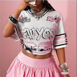 Maillot de football américain personnalisé surdimensionné coupe ample en maille pour hommes et femmes avec imprimé graphique vintage et motif logo - Product Image 1