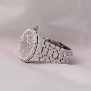 Montre analogique de luxe personnalisée demi-sertie de diamants Moissanite, affichage mixte, verre 41 mm, acier inoxydable, mouvement à quartz 20 mm, 10 bars - Product Image 3