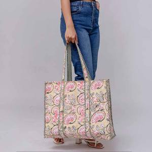 Bolso Tote de Algodón Acolchado con Estampado Paisley Azul, Bolso de Hombro Reutilizable para Compras, Playa y Viajes, Bolso Tote de Algodón Hecho a Mano con Estampado de Bloques - Product Image 6