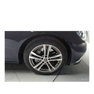 Mercedes-Benz Classe E E350 4MATIC Avantgarde Modèle Juillet 2022 50 418 km Boîte de vitesses automatique Sièges en cuir Caméra arrière Volant à gauche - Product Image 5