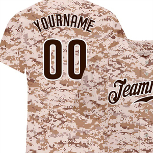 Camiseta de béisbol con camuflaje desértico, con nombre del equipo y número 00, vista frontal y trasera en estudio para uniforme deportivo - Product Image 5