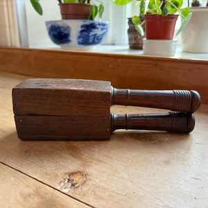 Natural Wooden Lemon <b>Squeezer</b> Manual Juicer For Kitchen Use Healthy Citrus <b>Juice</b> Making Without Electricity - Product Image 6