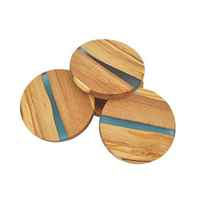 Posavasos Cuadrados de Madera de Olivo con Borde de Resina Epoxi, Posavasos de Madera de Olivo - Product Image 1