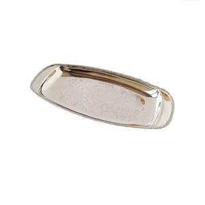 Plateaux de service rectangulaires en aluminium moulé, finition argentée, pour la maison et les hôtels, pour servir des aliments et des boissons sur table. - Product Image 4