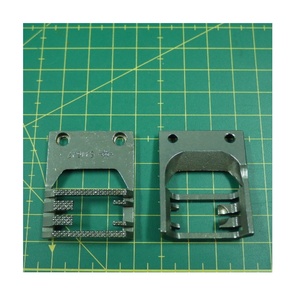 541647-000 PIEZAS DE MÁQUINA DE COSER FEED DOG INDUSTRY HECHAS EN TAIWÁN PARA SINGER - Product Image 1