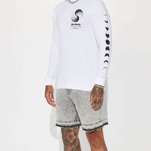 Shorts en jean baggy personnalisés pour hommes, style streetwear d'été, avec broderies et patchs déchirés, vente en gros - Product Image 2