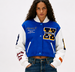 Chaqueta Varsity Azul y Blanca Off-White para Hombre, Estilo Casual, Parches con Letras Bordadas, Cuello Camisero, Poliéster/Algodón - Product Image 4