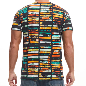 เสื้อยืดโพลีเอสเตอร์ 100% สำหรับสปอร์ตและออกกำลังกาย พิมพ์ลายแบบซับลิเมชั่นตามสั่ง ผลิตจำนวนมาก (OEM)  แบบเรียบหรือแบบเปล่า - Product Image 2