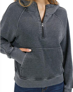 Sweat à capuche pour femme, chaud et en polaire, coupe ample, idéal pour le style streetwear hivernal et un confort douillet toute la journée. - Product Image 2