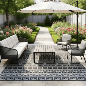 Alfombra Reversible para Exteriores que Brinda Comodidad y Estilo - Product Image 1