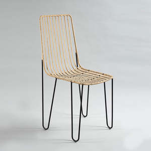 เก้าอี้ลวดโลหะแบบมีสไตล์สำหรับคาเฟ่เฟอร์นิเจอร์นอกบ้านสีนีออนสำหรับร้านอาหารสวนรับประทานอาหารบ้านสำนักงานใช้ระบายความร้อนได้ - Product Image 1