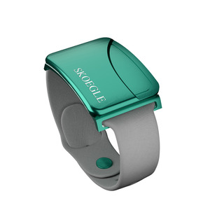 Pulsera con Rastreador GPS Inteligente SKOEGLE con Wi-Fi/GSM para Niños y Adultos Mayores, Botón SOS, Batería Recargable, Rastreo en Tiempo Real, Geocerca - Product Image 2