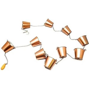 Cadena de lluvia metálica de diseño imaginativo que reemplaza los bajantes tradicionales con una elegancia escultural. - Product Image 5