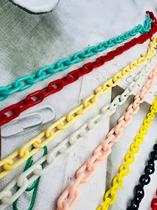 Moderno Modelo de Cadena de Resina Decorativa Hecha a Mano Personalizable para Decoración de Interiores, Exhibición de Mesa y Pared, Precio Bajo y Económico - Product Image 2