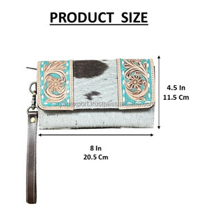 กระเป๋าคลัทช์หนังวัวแท้ลายแกะสลักสีเทอร์ควอยซ์สำหรับผู้หญิง ดีไซน์ทันสมัย ขนาดบาง ใส่เงินสดและบัตรได้ พร้อมสายคล้องมือ ใช้ได้ทุกวัน - Product Image 2