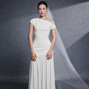 Robe de mariée élégante ornée de lys de la vallée, robe de mariée pour femme, robe longue style A, robe florale de luxe faite à la main - Product Image 3