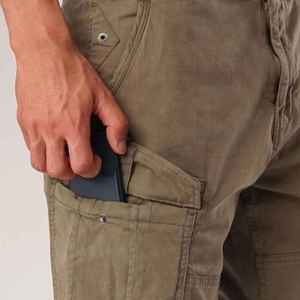 Pantalones cortos cargo ligeros para hombre al por mayor, cómodos, con cierre de cremallera, transpirables, para usar en verano. - Product Image 3