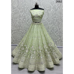 Fabzone Luxury Indian Bridal Wear Colecciones de terciopelo Zarkhan Work-Inspirado para novias - Product Image 6