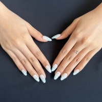 Ongles à presser ovales bleu ciel, faits main, peints à la main, effet 3D dégradé, ornés de strass, qualité salon, réutilisables, ajustement personnalisé