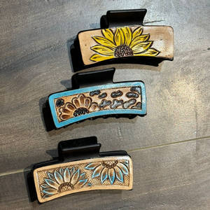 Nouveau Style à la mode de haute qualité Design personnalisé usiné à la main en cuir griffe de cheveux à la mode en cuir de vachette pinces à cheveux de luxe - Product Image 2