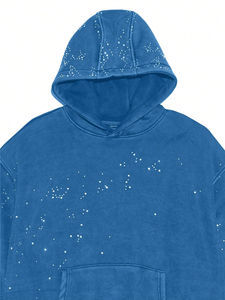 Sudadera con Capucha Azul Personalizada con Pedrería, Sudadera Oversize Estilo Urbano con Estampado Salpicado, Fabricante de Ropa de Forro Polar - Product Image 4