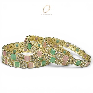 Ensemble de Bracelets Élégants en Acier Inoxydable Plaqué Or avec Strass en Cristal, Idéal pour Fêtes, Mariages et Cérémonies – Vente en Gros Direct Usine - Product Image 2