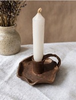 Ensemble de porte-bougies en fer à fixer au mur avec deux bougies coniques pour la décoration de la maison
