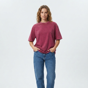 T-shirt décontracté vintage surdimensionné en coton délavé à manches courtes pour femme, col rond personnalisé - Product Image 1